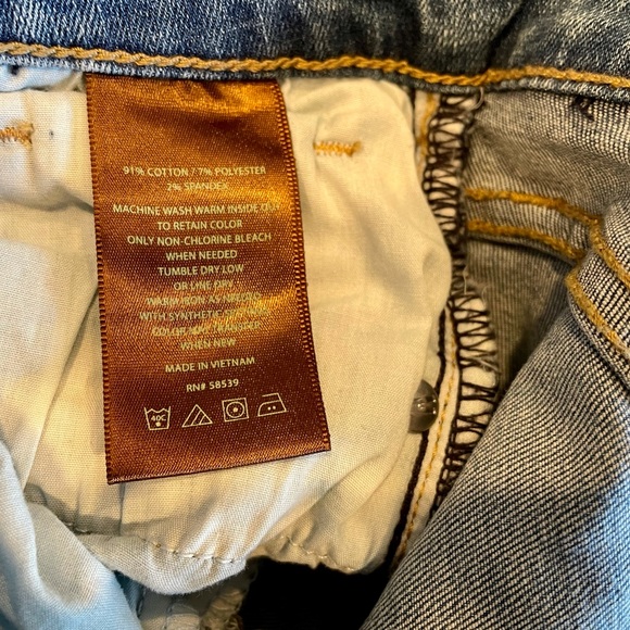 Kut from the Kloth Jeans - Picture 7 of 8